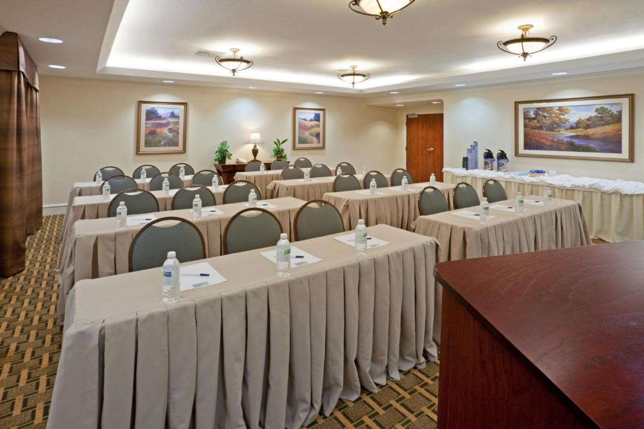 Holiday Inn Express & Suites Waxahachie By Ihg Экстерьер фото